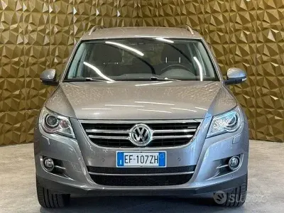 Usata VW Tiguan Sportline 140 CV (102 kW) 2010 Grigio SUV