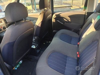 Usata Lancia Musa 77 CV (56 kW) 2009 Blu Monovolume