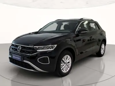 Usata VW T-Roc Life 150 CV (110 kW) 2025 Deep black perlato SUV