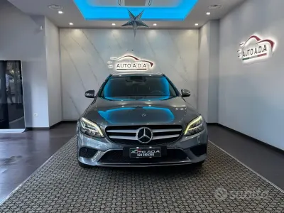 Usata Mercedes C180 Executive 122 CV (89 kW) 2020 Grigio Station wagon