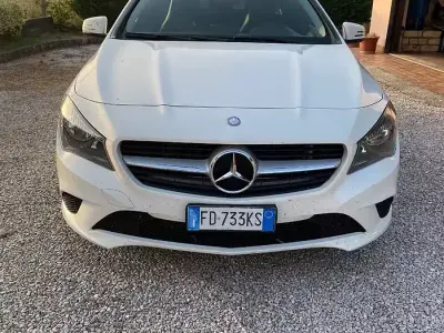 Usata Mercedes CLA180 Shooting Brake 109 CV (80 kW) 2016 Bianco Station wagon