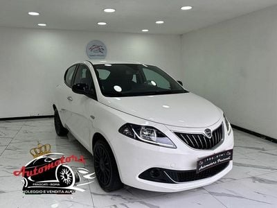 Begagnad Lancia Ypsilon