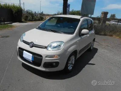 Usata Fiat Panda Lounge 95 CV (69 kW) 2017 Beige Utilitaria