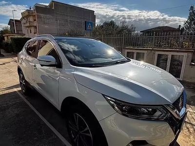 Usata Nissan Qashqai N-Connecta 116 CV (85 kW) 2021 Bianco SUV
