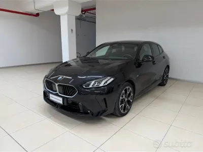 Gebraucht BMW 118 M Sport 149 PS (109 kW) 2025 Schwarz Kleinwagen