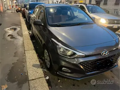 Usata Hyundai i20 85 CV (62 kW) 2019 Grigio Utilitaria