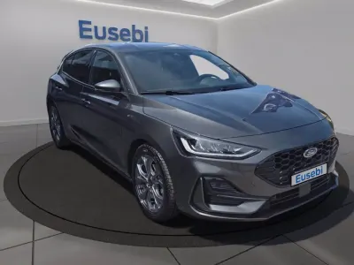 Usata Ford Focus ST-Line 115 CV (84 kW) 2024 Grigio scuro Berlina