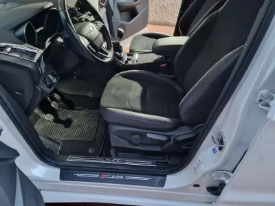 Gebraucht Ford Kuga ST-Line 120 PS (88 kW) 2017 Weiß SUV