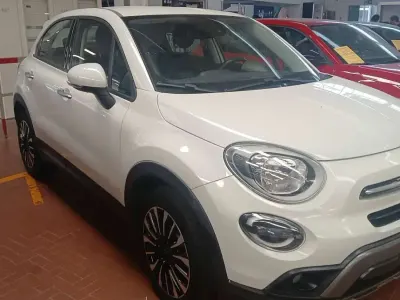 Usata Fiat 500 Cross 120 CV (88 kW) 2020 Bianco Station wagon