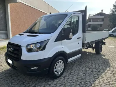 Usata Ford Transit 131 CV (96 kW) 2024 Frozen white Furgone
