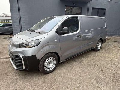 Nuova Toyota Proace 61 kW (84 CV) 2025 Grigio Monovolume