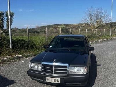 Usata Mercedes 190 109 CV (80 kW) 1990 Berlina