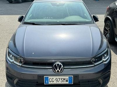Usata VW Polo 80 CV (58 kW) 2021 Grigio Utilitaria