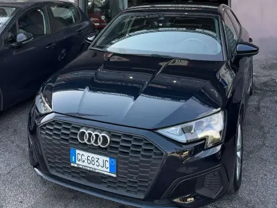 Usata Audi A3 Business 150 CV (110 kW) 2021 Blu/azzurro Berlina