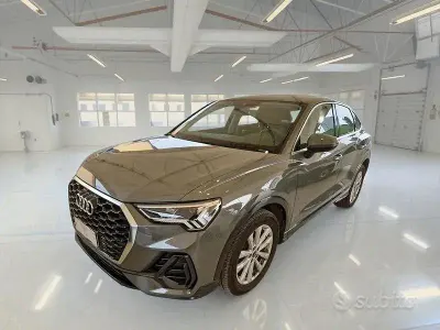 Usata Audi Q3 Sportback Business Plus 149 CV (109 kW) 2023 Grigio SUV