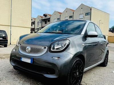 Grigio Usata 2016 Smart ForFour Passion Utilitaria | 7500 €
