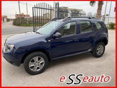 Usata Dacia Duster Lauréate 110 CV (80 kW) 2015 Blu SUV