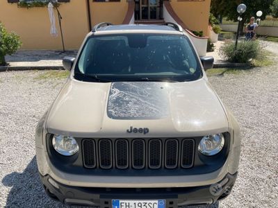 usata Jeep Renegade desert hawk