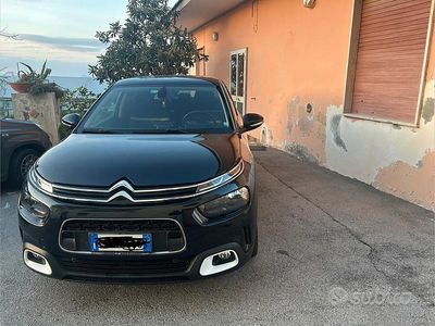Usata Citroën C4 Cactus Shine 100 CV (73 kW) 2019 Nero Utilitaria