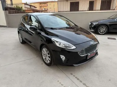 Usata Ford Fiesta Titanium 86 CV (63 kW) 2018 Nero Utilitaria