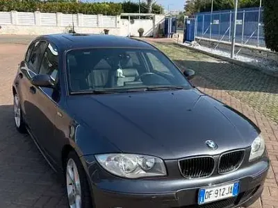 Usata BMW 118 122 CV (89 kW) 2007 Utilitaria