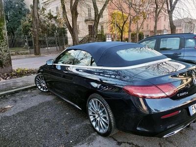 Usata Mercedes C220 170 CV (125 kW) 2018 Cabrio