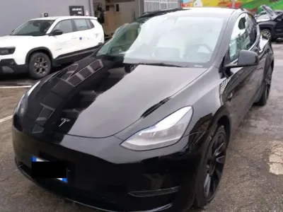 Usata Tesla Model Y 152 kW (208 CV) 2022 Nero SUV