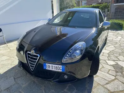 Usata Alfa Romeo Giulietta Distinctive 120 CV (88 kW) 2013 Utilitaria