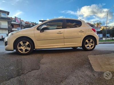Usata Peugeot 207 2009 Bianco Berlina