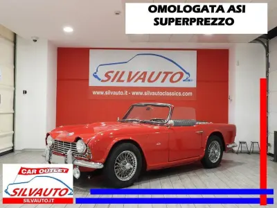 Usata Triumph TR4 99 CV (72 kW) 1966 Rosso Cabrio
