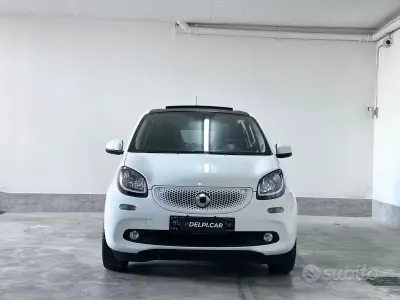 Usata Smart ForFour Passion 90 CV (66 kW) 2019 Bianco Utilitaria