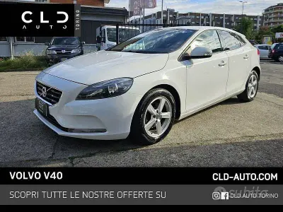 Usata Volvo V40 Summum 114 CV (83 kW) 2013 Bianco Berlina