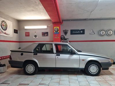 usata Alfa Romeo 75 1600 IE 1990