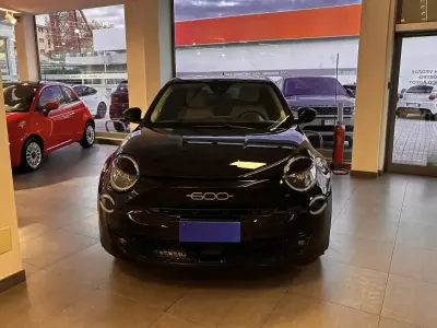 Usata Fiat 600 La Prima 110 CV (80 kW) 2025 Nero SUV