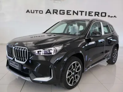 Nuova BMW X1 xLine 150 CV (110 kW) 2026 Black shapphire met SUV