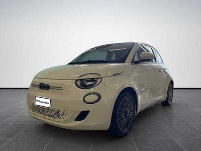 Usata Fiat 500e Passion 85 kW (116 CV) 2021 Bianco Utilitaria