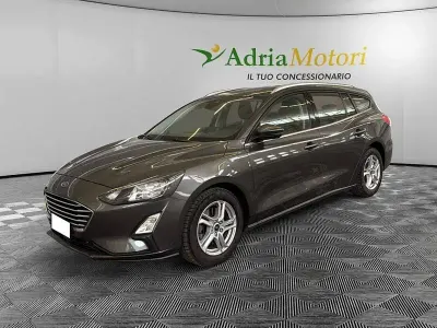 Begagnad Ford Focus Business Edition 120 HK (88 kW) 2021 Grå Kombi