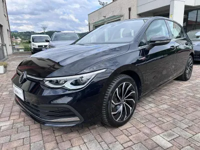 Usata VW Golf VIII Style 131 CV (96 kW) 2023 Nero Berlina