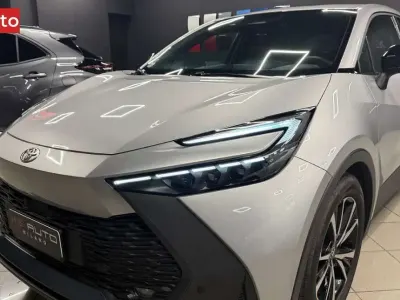 Usata Toyota C-HR Trend 98 CV (72 kW) 2025 Argento SUV