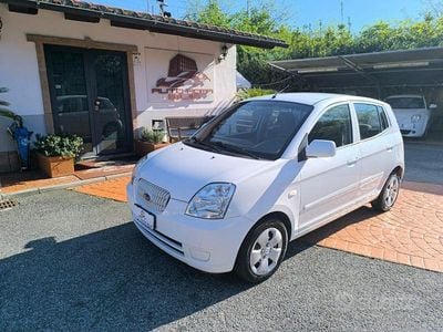 Usata Kia Picanto 65 CV (47 kW) 2006 Bianco Utilitaria