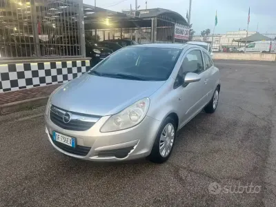 Occasion Opel Corsa Club 80 ch (58 kW) 2007 Gris Citadine