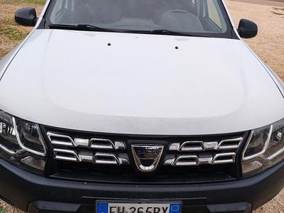 Usata Dacia Duster 110 CV (80 kW) 2014 Bianco SUV