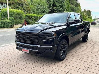 Nuova Dodge Ram Limited 401 CV (294 kW) 2025 Diamond black met. Pick-up