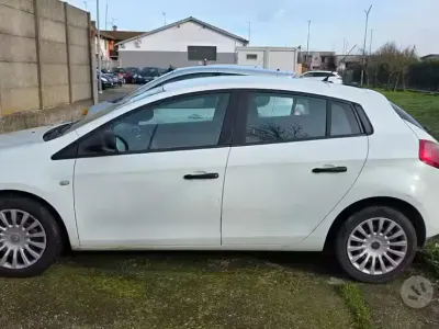 Usata Fiat Bravo Emotion 120 CV (88 kW) 2007 Bianco Utilitaria