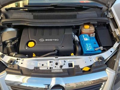 Usata Opel Zafira Cosmo 120 CV (88 kW) 2008 Grigio Monovolume
