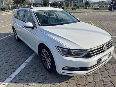 Usata VW Passat 120 CV (88 kW) 2018 Bianco Station wagon