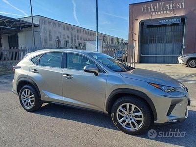 Lexus NX300h