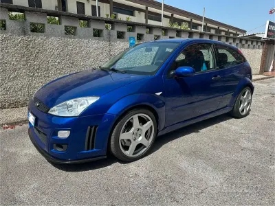 Usata Ford Focus RS 215 CV (158 kW) 2004 Blu Berlina