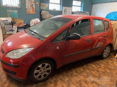 Usata Mitsubishi Colt 95 CV (69 kW) 2005 Rosso Utilitaria