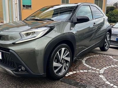 Usata Toyota Aygo X Lounge 72 CV (52 kW) 2022 Verde SUV